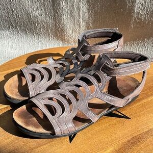 Naot Women's Sara Gladiator Sandal Metallic Size EU 38